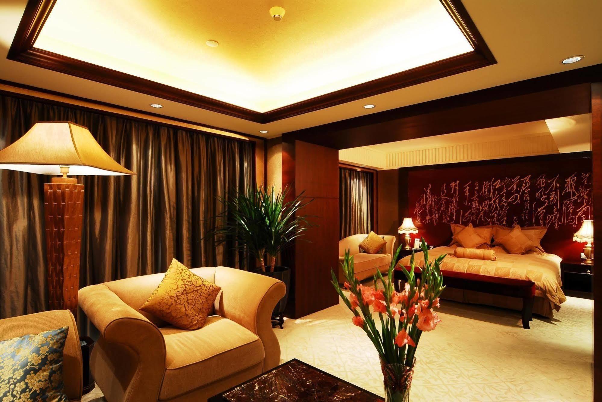 Heyuan Great International Hotel Exterior photo